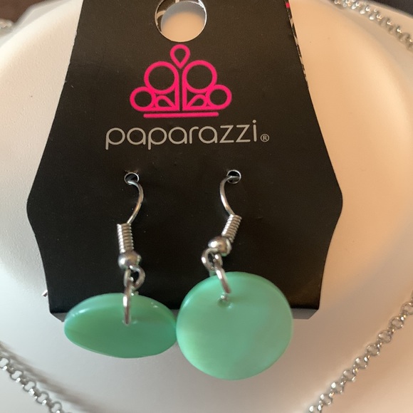 Set of Three (3) Paparazzi Necklaces & Matching Earrings. NWT - Picture 7 of 7
